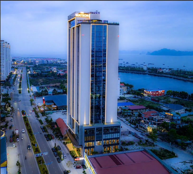 Khách sạn The Watson Premium Hạ Long Hotel 5 sao