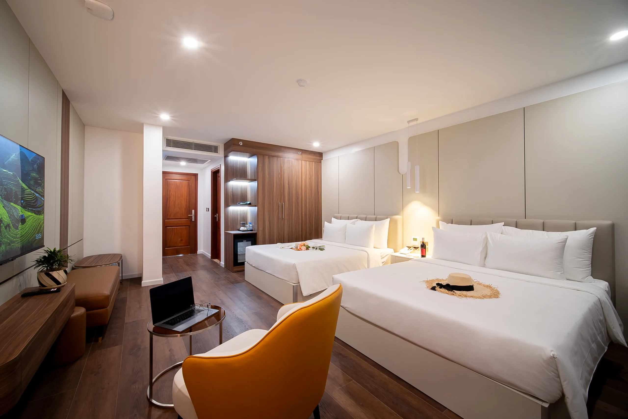 Danitel Hạ Long Hotel